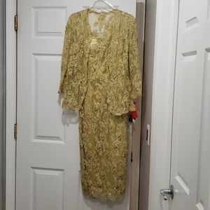 LaBelle gold sequin formal wear size 6